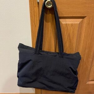 Lululemon black bag